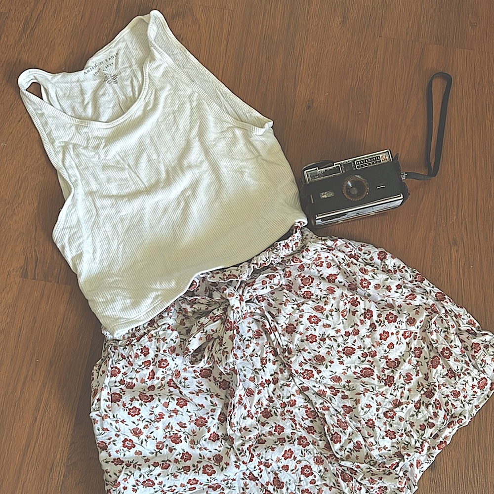 Barely Worn Hollister Floral Shorts
